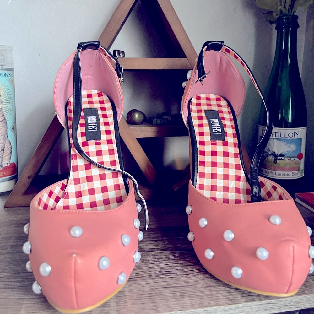 Iron fist Ice Cream cone platform heels 🍦 👠 - Picture 3 of 6